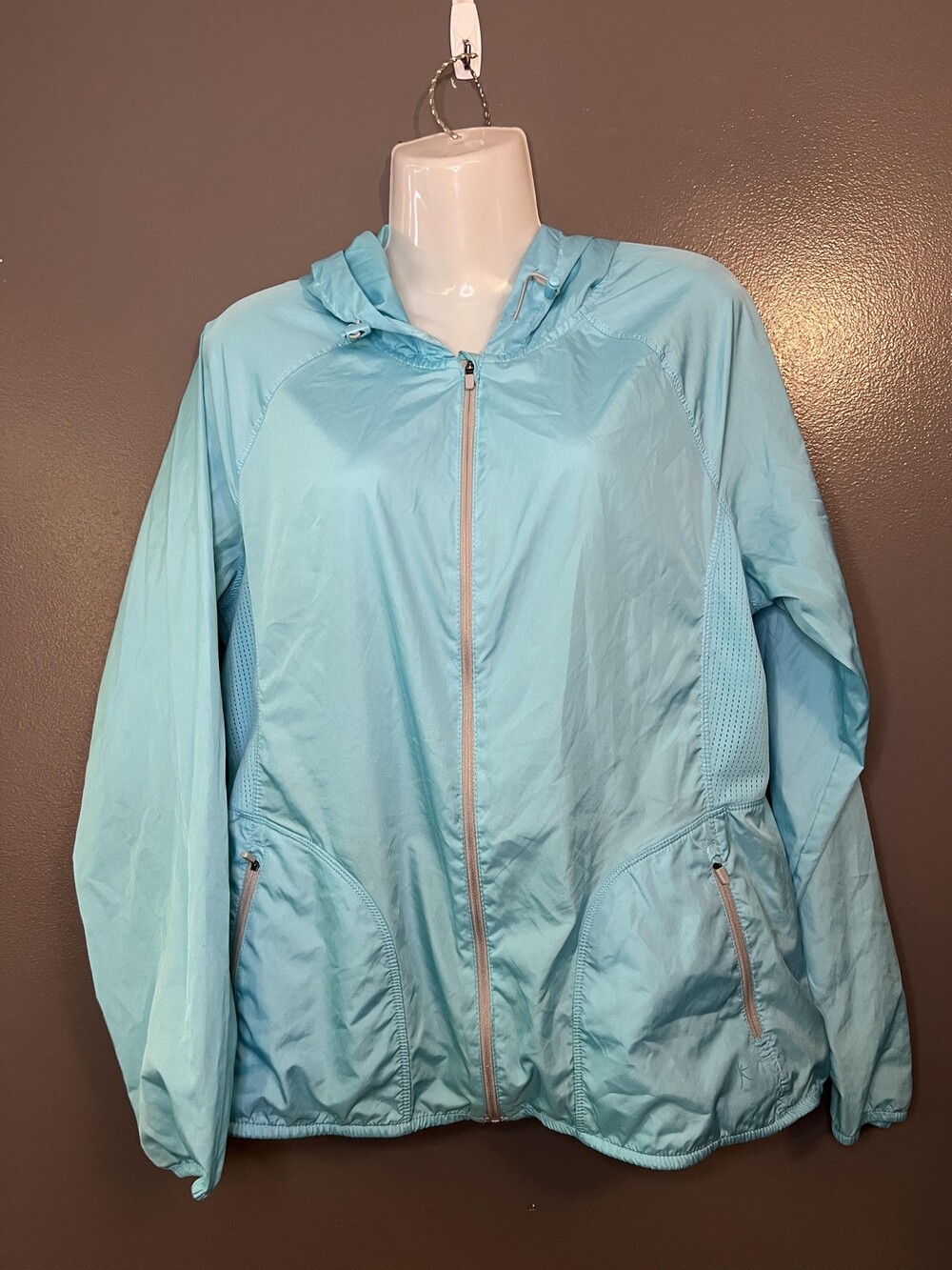Danskin Now Jacket Womens Medium Blue Fish Hooded Lightweight Windbreaker Mesh